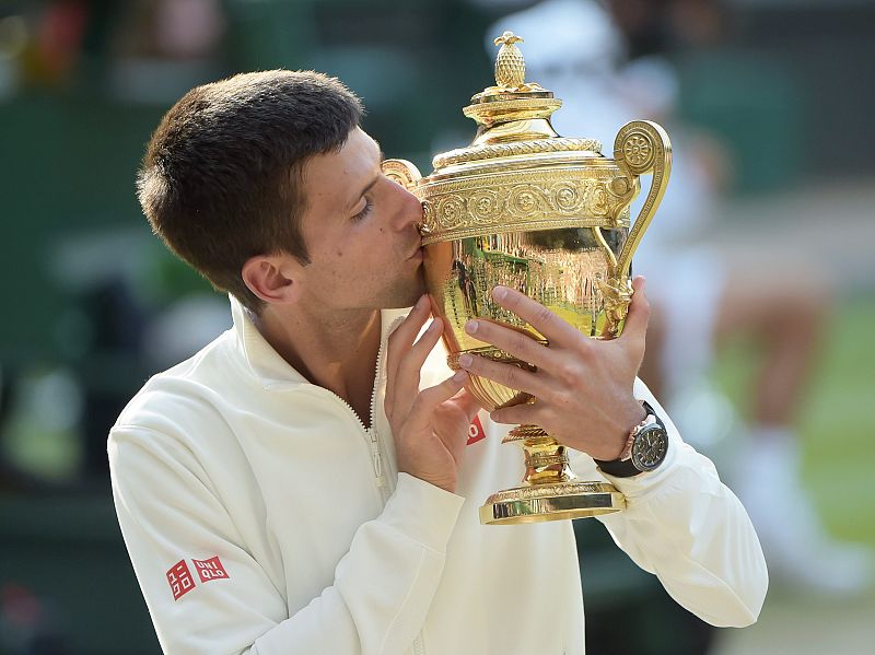 Djokovic, bicampeón en Wimbledon y nº1