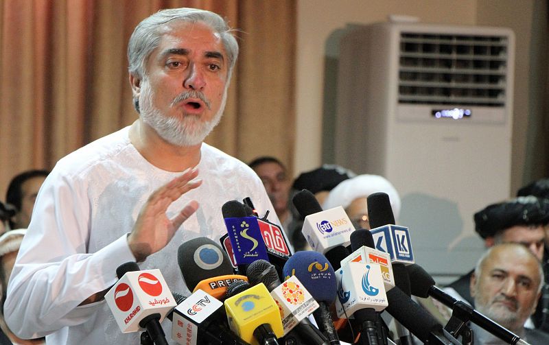 Abdulá reclama la victoria en las elecciones presidenciales y ahonda la crisis política afgana