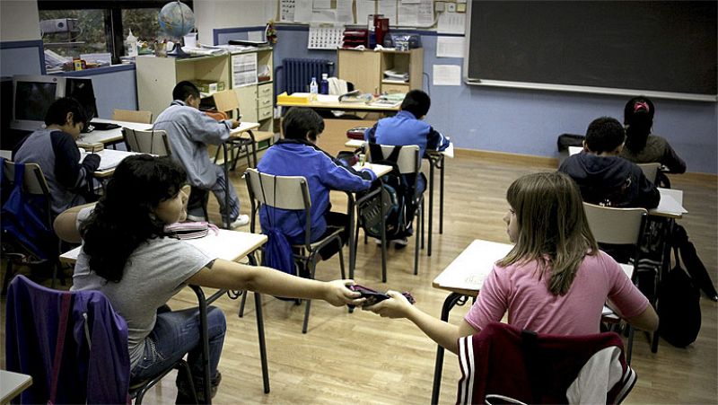 Los alumnos españoles, por debajo de la media de la OCDE en educación financiera, según PISA
