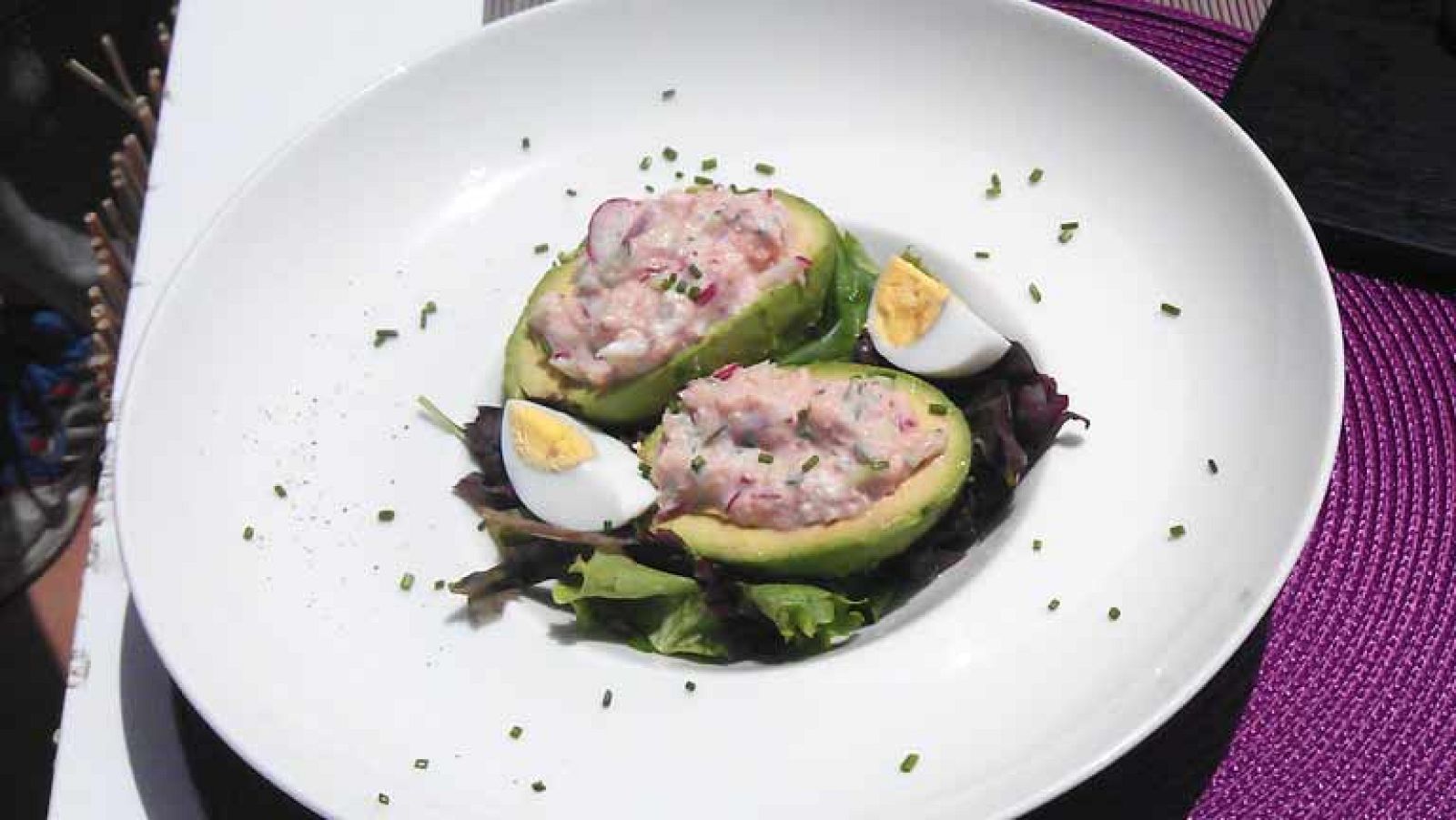 La mañana - Aguacate relleno de cangrejo - RTVE Cocina | Ver