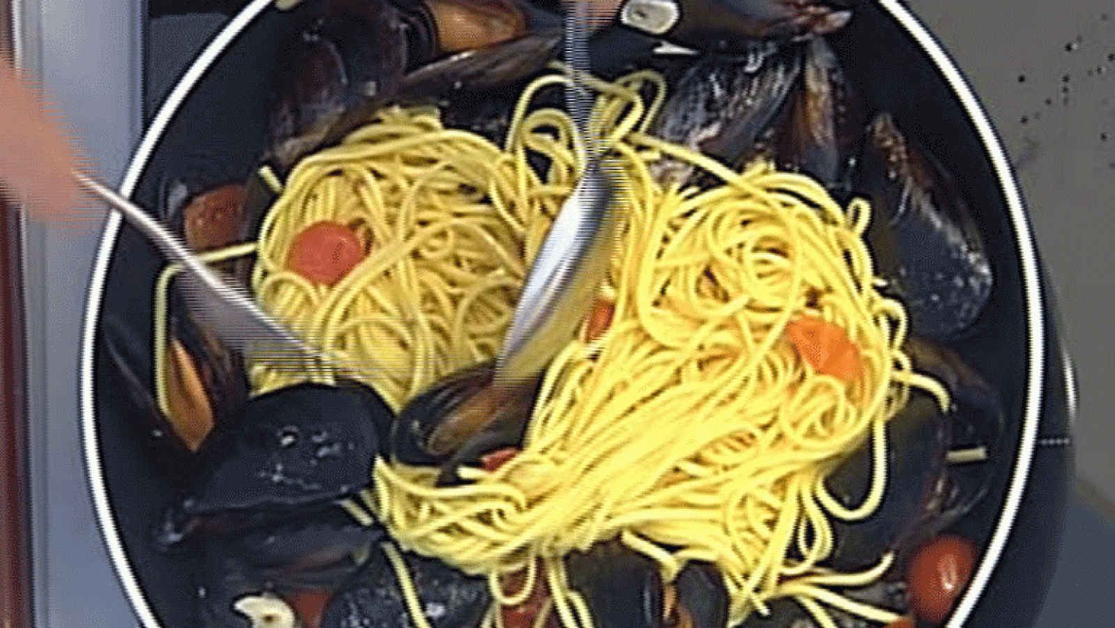 La mañana - Linguini con mejillones