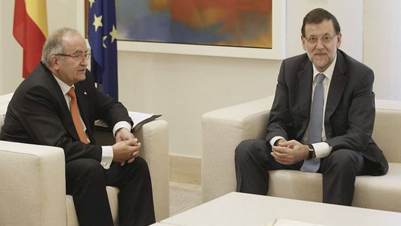 Rajoy se reúne con empresarios catalanes favorables a la consulta sin abordar la cuestión