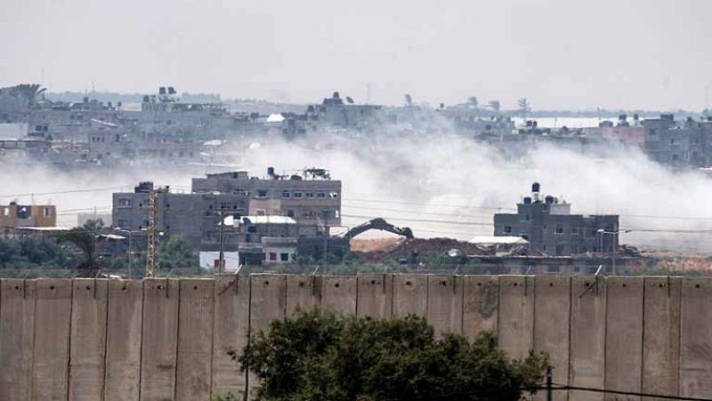 Israel ataca una escuela de la ONU y a la prensa internacional en su asedio sin cuartel a Gaza