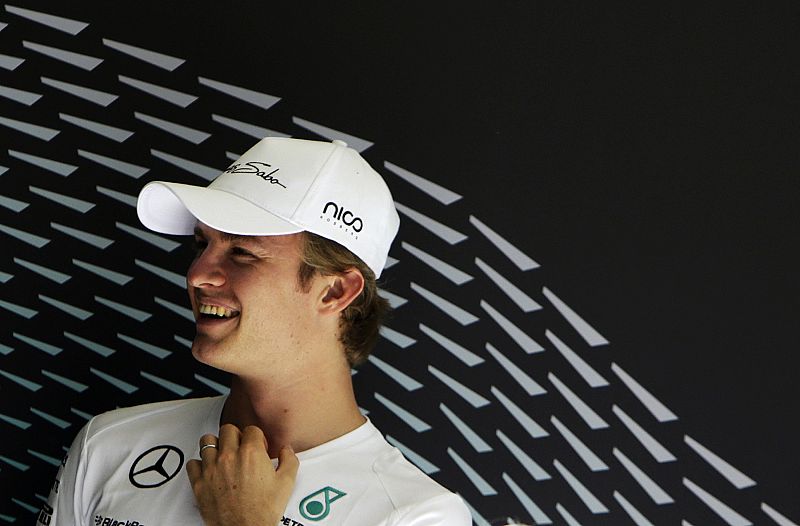 Rosberg quiere contener el ataque de Hamilton en Hungría