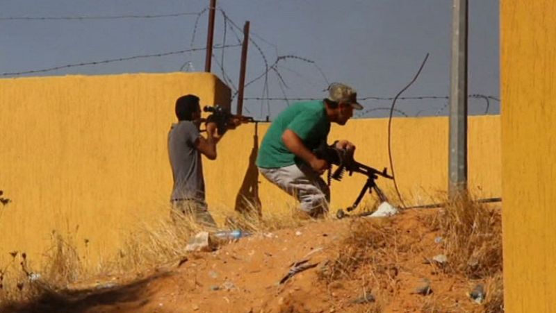 Exteriores recomienda a los españoles abandonar "inmediatamente" Libia