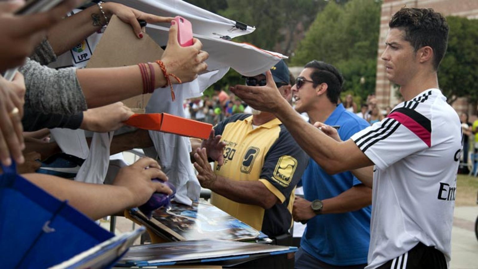 Hasta el día 5 de agosto no estará la plantilla del Real Madrid al completo a las órdenes de Carlo Ancelotti. Mientras, van incorporándose los mundialistas.