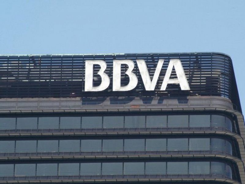 BBVA ganó 1.328 millones hasta junio, un 53,9% menos, por la falta de ingresos extraordinarios