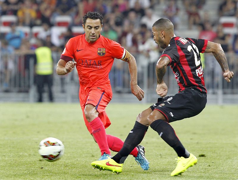 El Barcelona emite señales de mejoría con Xavi en el campo