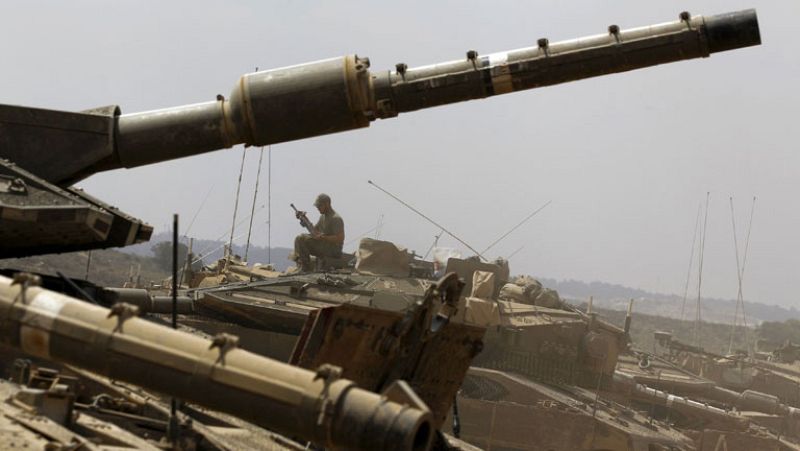 La población de Gaza sale a la calle tras la tregua y la retirada de las tropas israelíes