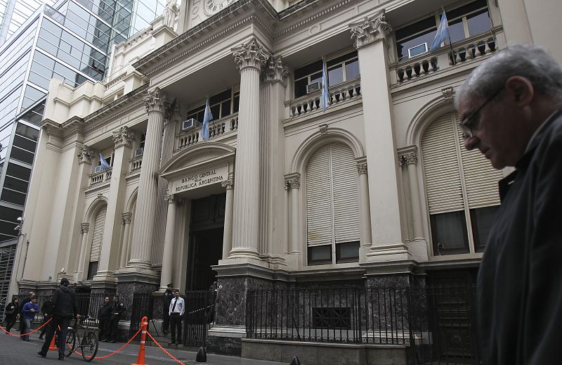 Argentina admite que el conflicto con los 'fondos buitre' pasará factura y prepara nuevas medidas