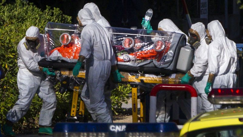El cura infectado por ébola sigue "estable" y los análisis confirman que la monja no tiene el virus