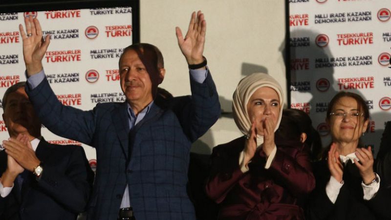 Erdogan, elegido presidente turco en primera vuelta