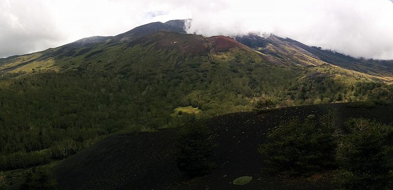 Nace un nuevo cráter en el volcán Etna durante la actividad explosiva de julio
