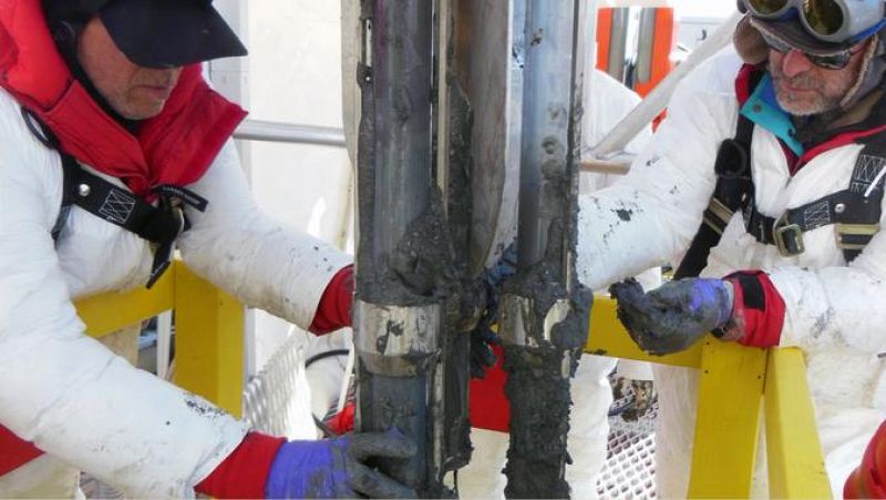 La vida microbiana sobrevive en condiciones extremas bajo el hielo de la Antártida