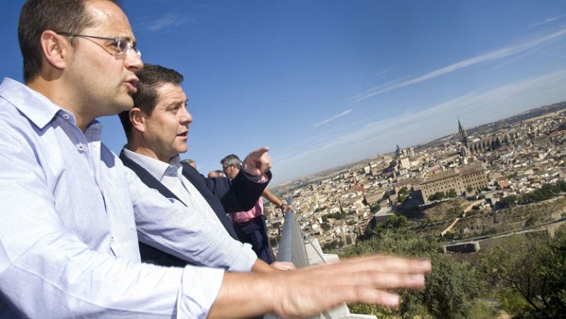 El PSOE impulsará mociones municipales y un "frente de oposición" a la reforma electoral