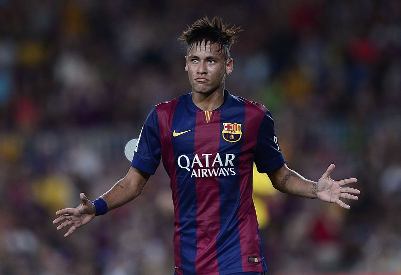 Neymar sufre un esguince leve de tobillo y es duda para el debut liguero