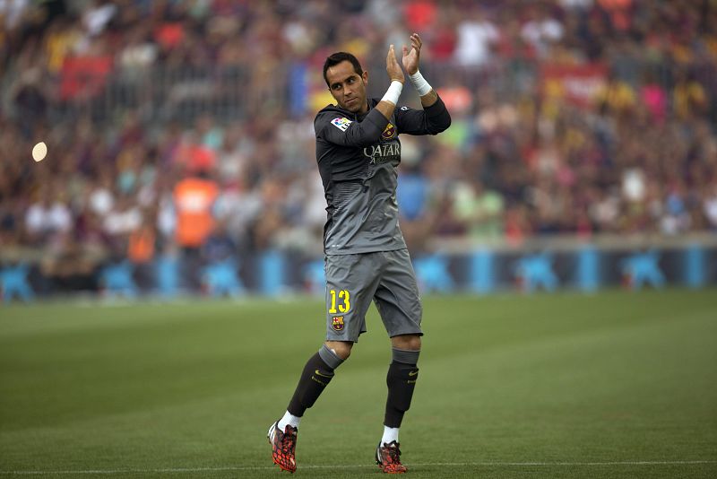 Claudio Bravo: "Luis Enrique no nos dice quién va a jugar"