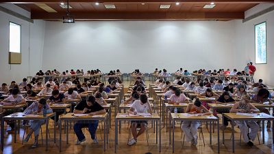 El abandono escolar en España baja tres décimas, al 13,6%, 10 puntos menos que hace una década