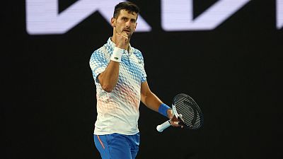 Djokovic pasa por encima de Rublev para meterse en semifinales de Australia