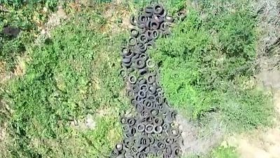 Abocador il·legal de pneumàtics a Collserola - L'Altaveu - L'altaveu | Veure