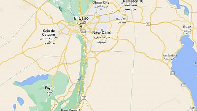 Al menos 15 muertos y tres heridos al colisionar un microbús y un camión al sur de El Cairo