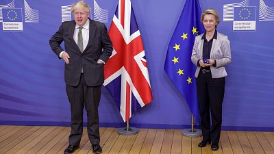 La UE y el Reino Unido pactan la relación comercial tras el 'Brexit' La UE y el Reino Unido pactan la relación comercial tras el 'Brexit'