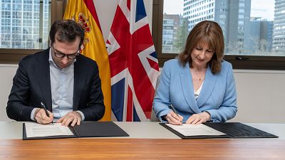 Acuerdo entre España y Reino Unido para facilitar la colaboración entre sus empresas