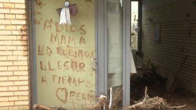"Adiós mamá no pudimos llegar a tiempo. Perdón", historia de un mensaje escrito en barro