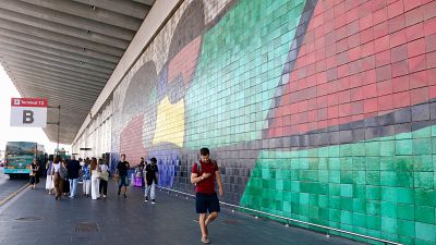 Mural de Joan Miró a la T2 de l’aeorport del Prat Mural de Joan Miró a la T2 de l’aeorport del Prat