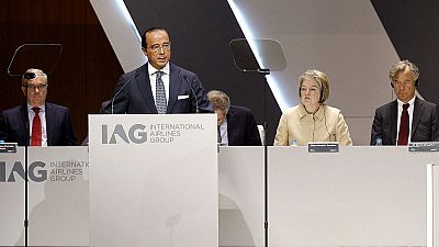 La aerolínea IAG gana 1.493 millones de euros en 2015, un 51,8% más