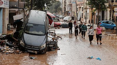 La "adrenalina" llevó a los afectados por la DANA a limpiar, pero "ahora se percatan de la realidad que tienen"