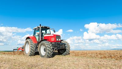 Los agricultores denuncian que llenar el depósito del tractor cuesta 130 euros más que hace seis meses