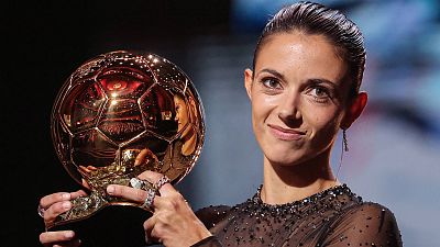 Aitana Bonmatí, un Balón de Oro para ser la primera futbolista en completar un año perfecto