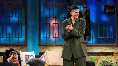 Alba Flores revela en 'La Revuelta' el ritual con el que "pidió permiso" para vivir más que su padre