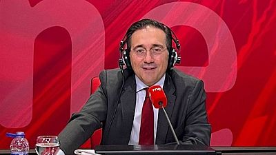 Albares confirma el compromiso "a largo plazo" con Ucrania y prevé destinar otros mil millones en equipamiento militar