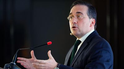 Albares, tras la sugerencia israelí de que España acoja a gazatíes expulsados: "Ningún tercero nos dice qué hacer"