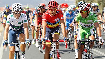 Existe una corriente de opinión que afirma haber vivido en esta edición de la Vuelta la mejor carrera de la historia. Todo apunta a que ha sido así. El podio, completamente español, no ha impedido que el espectáculo se haya amplificado, especialmente