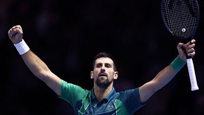 Novak Djokovic le demuestra a Carlos Alcaraz que las ATP Finals siguen siendo territorio del serbio