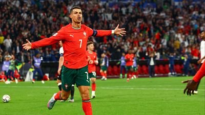 Tiene 40 años y sigue siendo inevitable: un gol de Cristiano Ronaldo mete a Portugal en la final de la Nations League