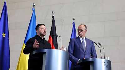 Ucrania y Alemania acuerdan un paquete de ayudas para defensa de 4.000 millones de euros