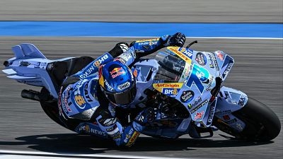 Alex Márquez le quita la primera plaza por 52 milésimas a su hermano Marc Márquez en los libres de MotoGP