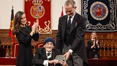 Álvaro Pombo, un Cervantes frágil y filosófico que pasaba por ahí - La tarde en 24h | Ver