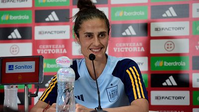 Imagen de archivo de Montse Tomé en rueda de prensa Imagen de archivo de Montse Tomé en rueda de prensa