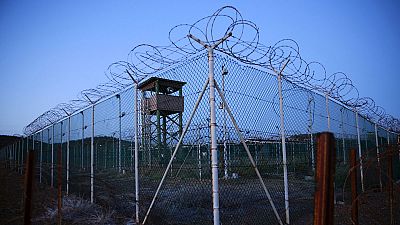 Amnistía Internacional insta a Biden a "cumplir su compromiso" de cerrar la prisión de Guantánamo