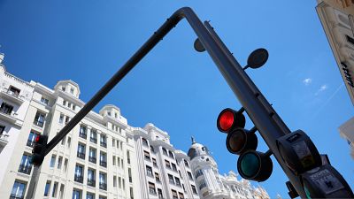 La recuperación de la electricidad, paso a paso: 20 horas para devolver la luz a las comunidades afectadas por el apagón