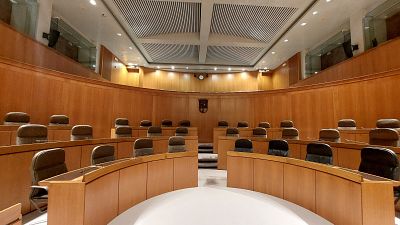 Hemiciclo vacío de las Cortes de Aragón. Hemiciclo vacío de las Cortes de Aragón.