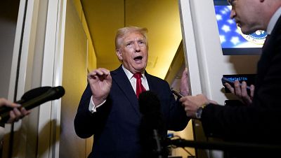 Trump aclara que habrá aranceles para los semiconductores y los chips "en un futuro próximo"