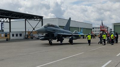 Armarse para la paz: cómo Europa invierte en disuasión Preparativos para el despegue de un Eurofighter de la fuerza aérea alemana en la base de Manching, Alemania Armarse para la paz: cómo Europa invierte en disuasión Preparativos para el despegue de un Eurofighter de la fuerza aérea alemana en la base de Manching, Alemania