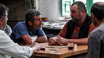 'As bestas', más allá del thriller: violencia, abandono rural y destrucción del medioambiente