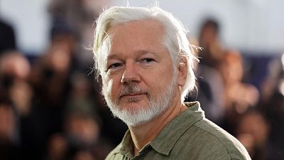 Assange pide 20 años de cárcel para el dueño español de una empresa gaditana de seguridad por espiarle en Londres